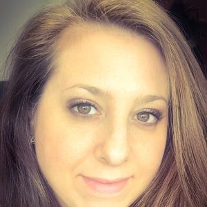 Meet your Posher, Alyson